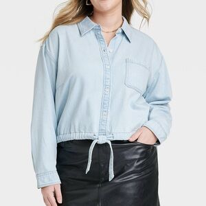 Universal Thread Women's Long Sleeve‎ Collared Button-Down Shirt